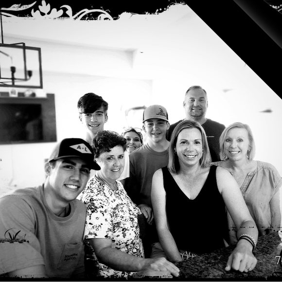 Meet your Posher, Annie - Picture 1 of 1